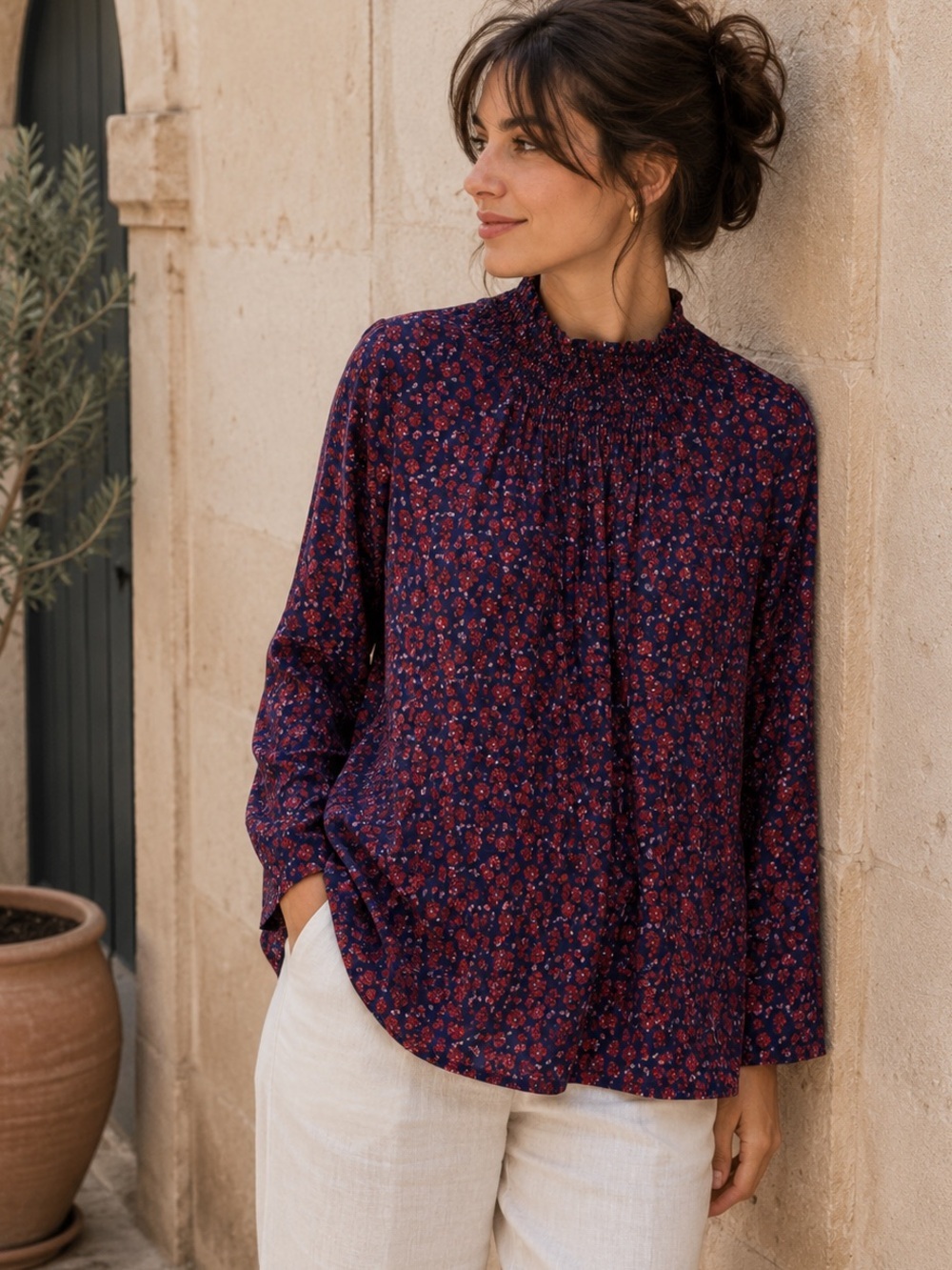 Sandro Paris Floral Pleated Blouse Navy Romantic Parisian Chic Boho Size 1 Small